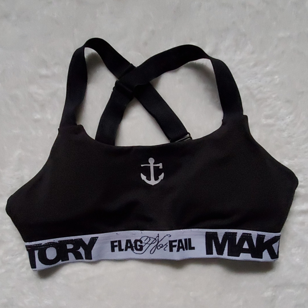Flag nor fail sports bra